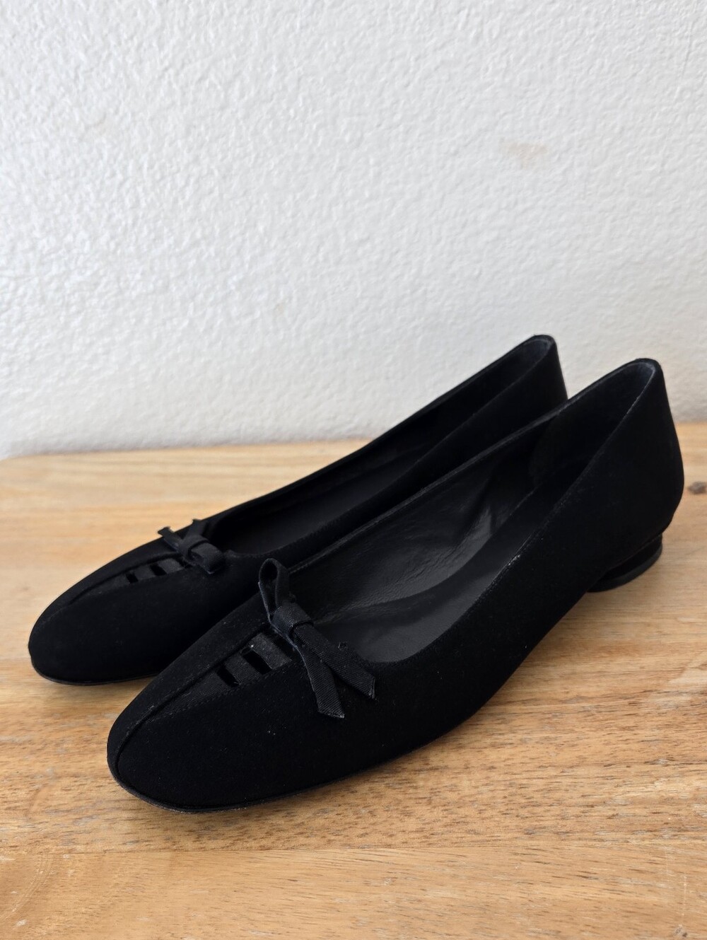 Stuart Weitzman Black Bow Accent Slip-on Ballet Flats Size 8.5 M‎ Fabric Upper - Picture 3 of 16